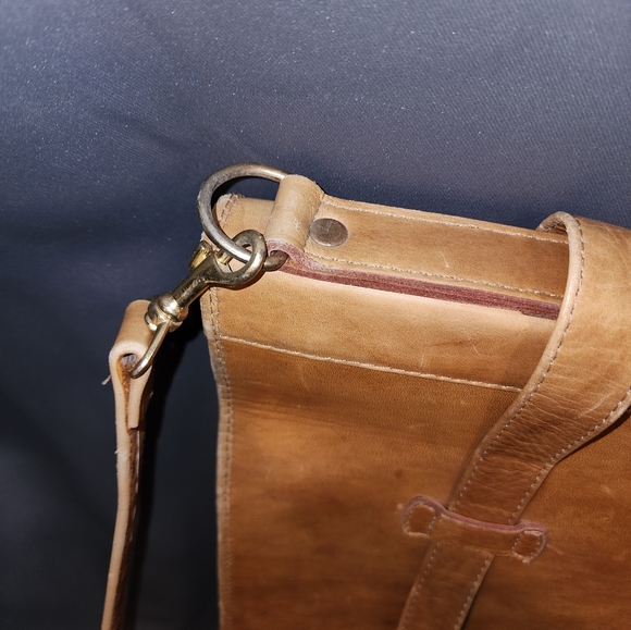 Vintage Leather Messenger Bag - Picture 5 of 13